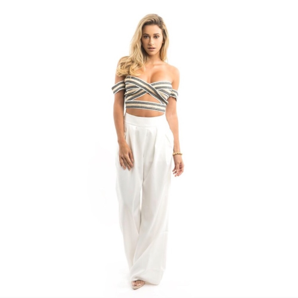 Heart Shaped Crop Top - Picture 2 of 8